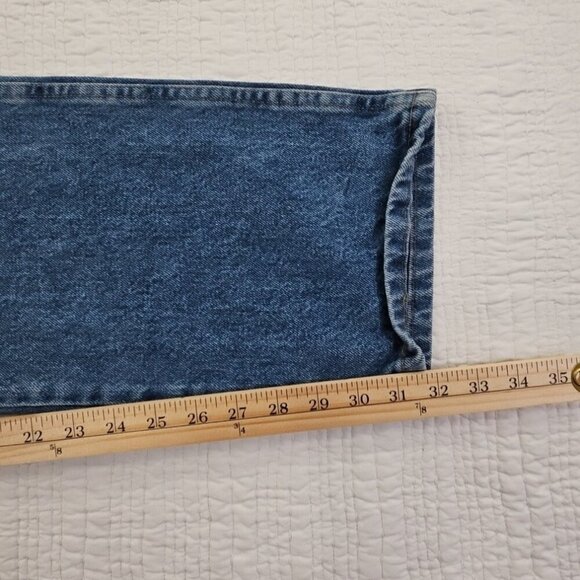 Wrangler Jeans Men's 38x32 Regular Fit Straight Leg Medium Wash 965T1DS EUC - Picture 6 of 16